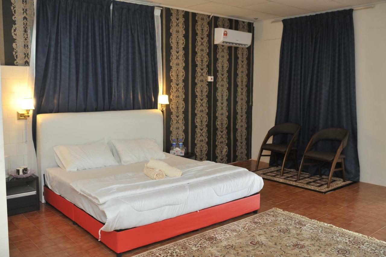 Green Town Hotel & Resort Порт-Диксон Экстерьер фото